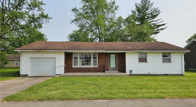 Photo of 202 E Madison St, Toledo, IL 62468