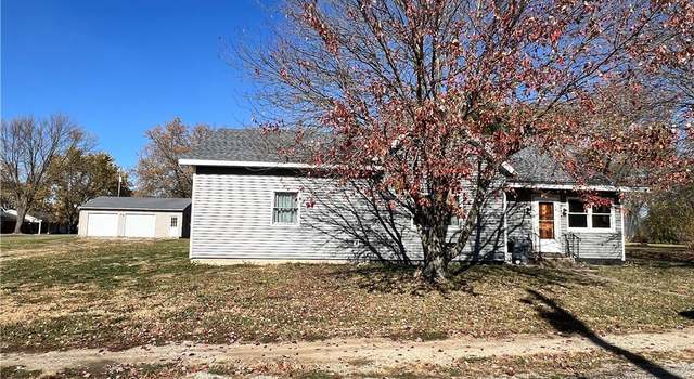 Photo of 304 Green St, Rossville, IL 60963