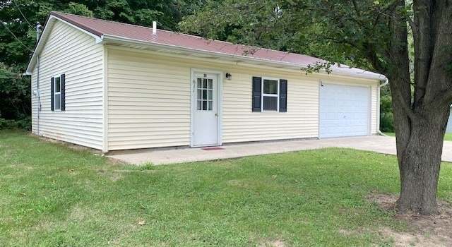 Photo of 611 Burtner Dr, Oakland, IL 61943