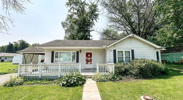 Photo of 113 E Ohio St, Martinsville, IL 62442