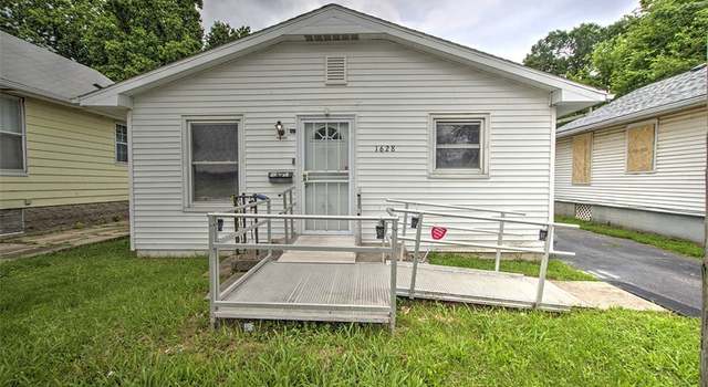 Photo of 1628 N Oakland Ave, Decatur, IL 62526