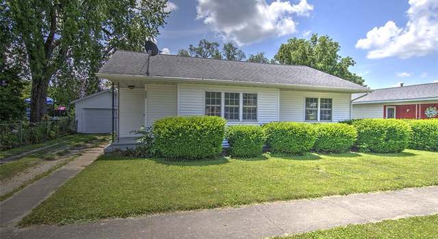 Photo of 209 W Hunt St, Cerro Gordo, IL 61818