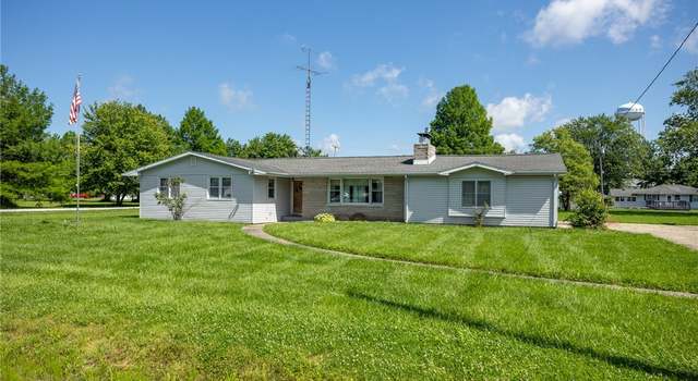 Photo of 300 Olive St, Watson, IL 62473
