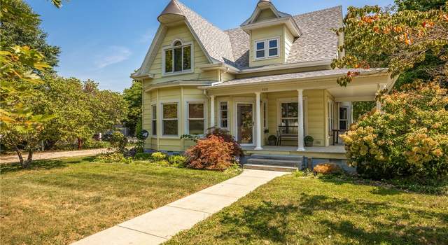 Photo of 409 N Main St, Altamont, IL 62411