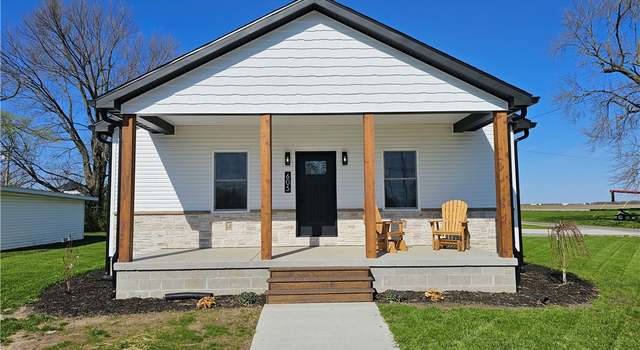 Photo of 605 NW 1st St, Casey, IL 62420