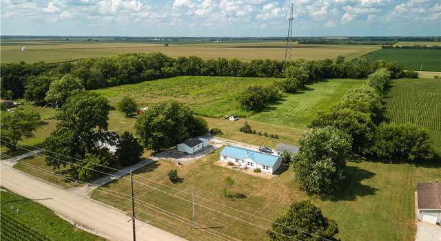 Photo of 411 W Woodyard Ave, Ridge Farm, IL 61870