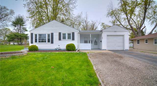 Photo of 3506 E Leafdale Ave, Decatur, IL 62521