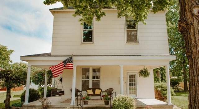 Photo of 403 Maple St, Marshall, IL 62441