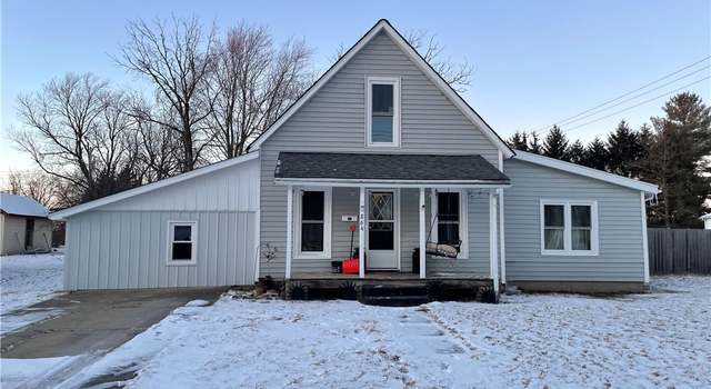 Photo of 864 E Young Ave, Hoopeston, IL 60942