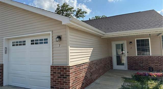 Photo of 1120 N Broadway St #7, Shelbyville, IL 62565