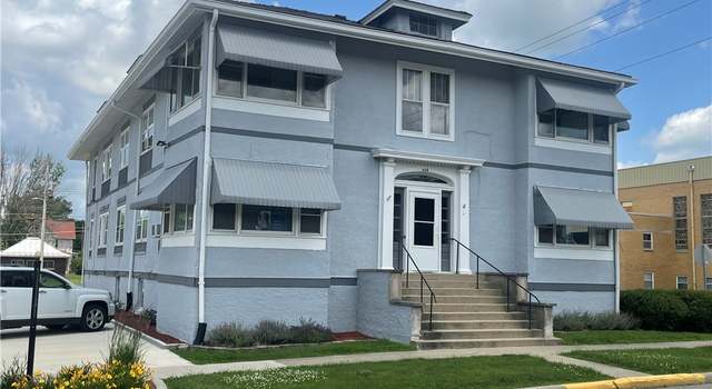 Photo of 428 E Main St, Hoopeston, IL 60942