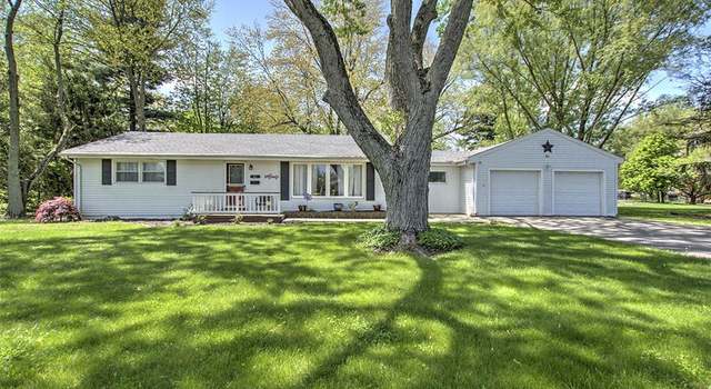 Photo of 61 Benton Dr, Decatur, IL 62526