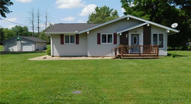 Photo of 205 Monroe St, Toledo, IL 62468