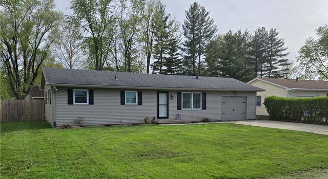 Photo of 7 Lane Dr, Bethany, IL 61914