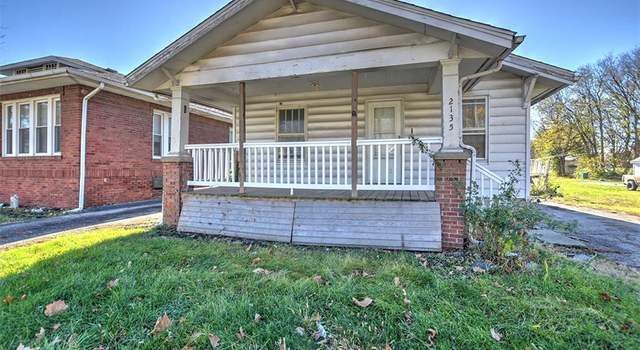 Photo of 2135 E Prairie St, Decatur, IL 62521