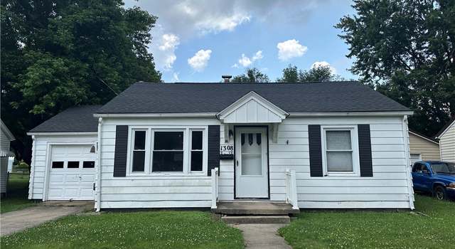 Photo of 1308 S 6th St, Mattoon, IL 61938