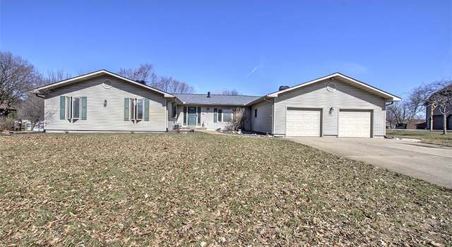 Photo of 40 Hickory Point Ct, Forsyth, IL 62535