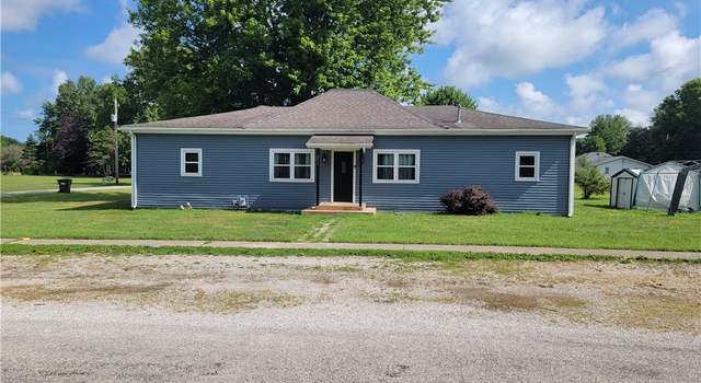 Photo of 211 W Second St, Morrisonville, IL 62546