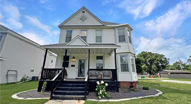 Photo of 2821 Western Ave, Mattoon, IL 61938