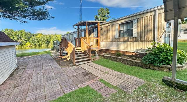 Photo of 79 Lockhart Dr, Neoga, IL 62447
