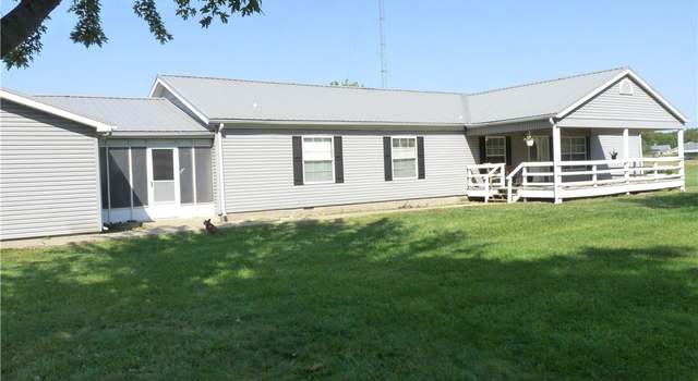 Photo of 706 N Daisy Ln, Danville, IL 61834