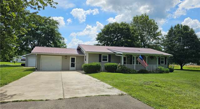 Photo of 308 S Missouri St, Toledo, IL 62468
