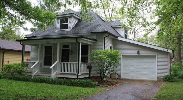Photo of 525 S Monroe St, Decatur, IL 62522