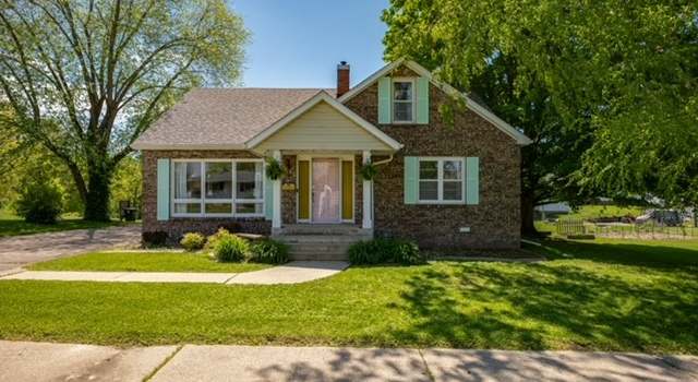 Photo of 607 E Virginia Ave, Effingham, IL 62401