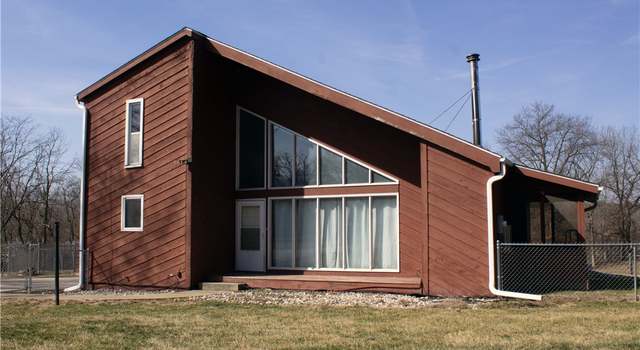 Photo of 10093 Cabin Rd, Oakley, IL 62501