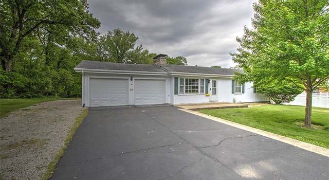 Photo of 13 Circle Dr, Decatur, IL 62521