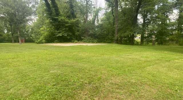Photo of 1011 W Tulip Ln, Robinson, IL 62454