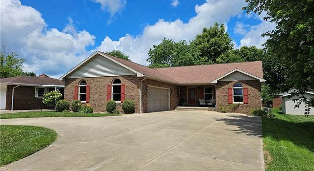 Photo of 504 W Walnut St, Teutopolis, IL 62467