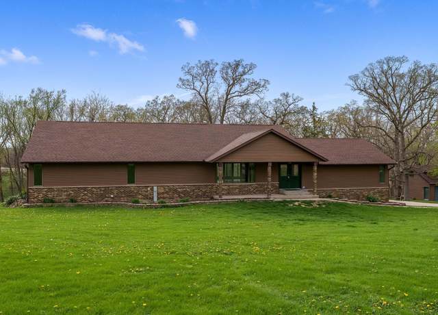 Property at 10446 N Davis Rd, Davis, IL 61019, 4 beds, 3 baths