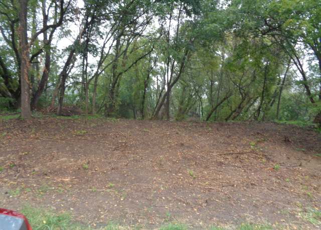 Property at 107 W Glen Hollow Dr, Galena, IA 61036