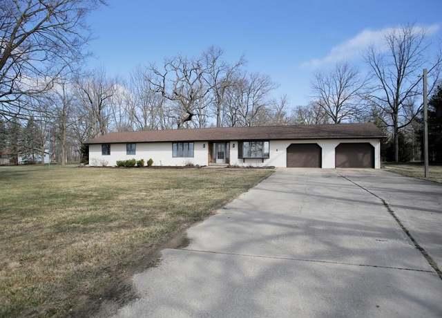 Property at 10208 W Dameier Rd, Lena, IL 61048, 3 beds, 2.5 baths