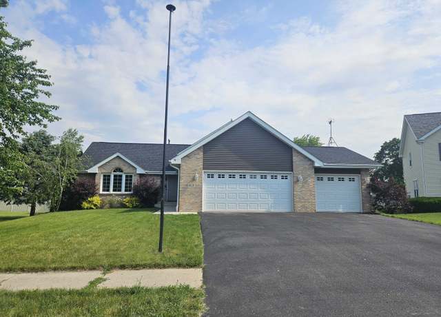 Property at 413 Shelden Dr, Winnebago, IL 61088, 3 beds, 2.5 baths