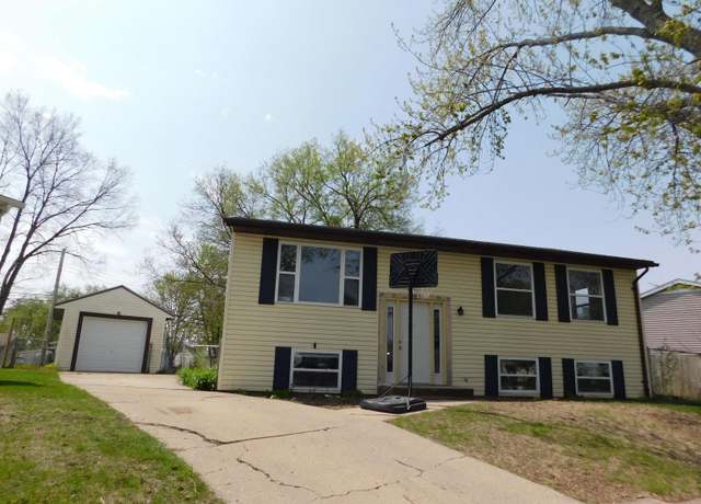 Property at 255 Gilbert Ter, Machesney Park, IL 61115, 5 beds, 1 bath