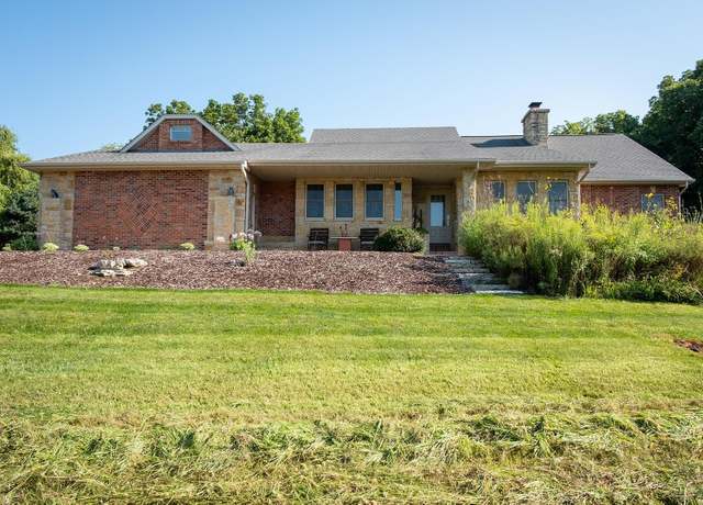 Property at 7822 Burr Oak Rd, Roscoe, IL 61073, 3 beds, 2 baths