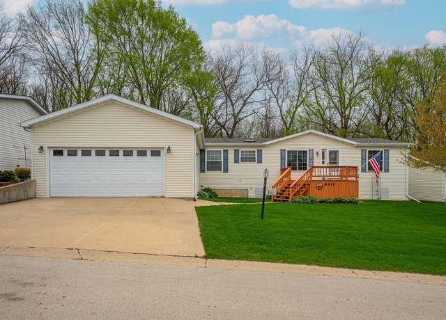 Property at 8411 Hickory Tree Dr, Machesney Park, IL 61115, 3 beds, 2 baths
