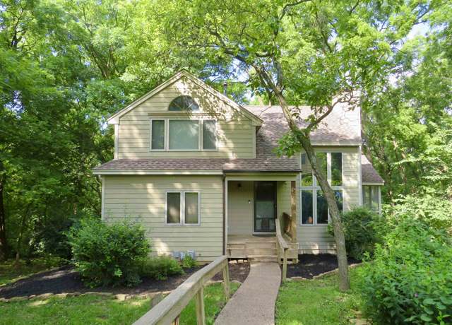 Property at 8 Stony Pt, Galena, IL 61036, 3 beds, 3 baths