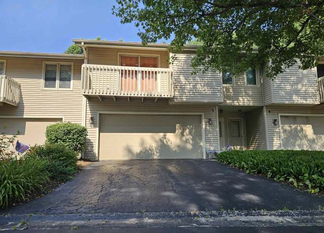 Property at 4641 High Point Dr, Rockford, IL 61114, 2 beds, 2 baths