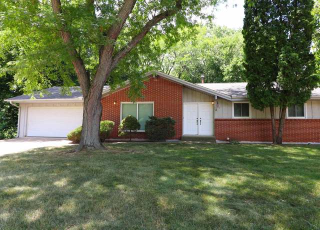 Property at 4117 Tallwood Ave, Rockford, IL 61114, 3 beds, 1.5 baths