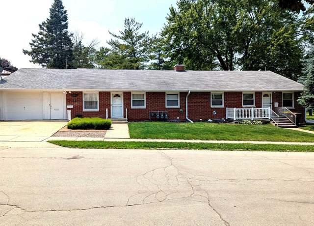 Property at 1102-1104 S Pine Ave, Freeport, IL 61032, 4 beds, 4 baths