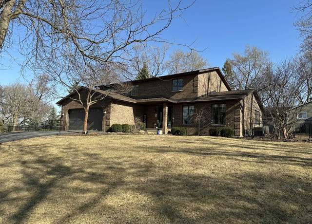 Property at 6 Old Corduroy Road Circle Cir, Lena, IL 61048, 6 beds, 3.5 baths