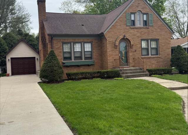 Property at 111 W 1st St, Mount Morris, IL 61054, 3 beds, 2 baths