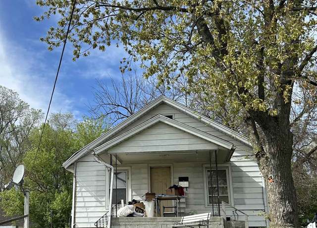Property at 2256 19th Avenue Ave, Rockford, IL 61104, 2 beds, 1 bath