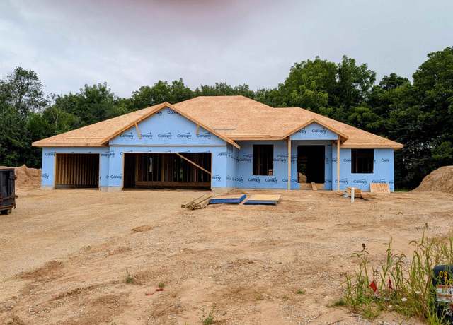 Property at 13744 Bradley Dr, Roscoe, IL 61073, 3 beds, 2.5 baths