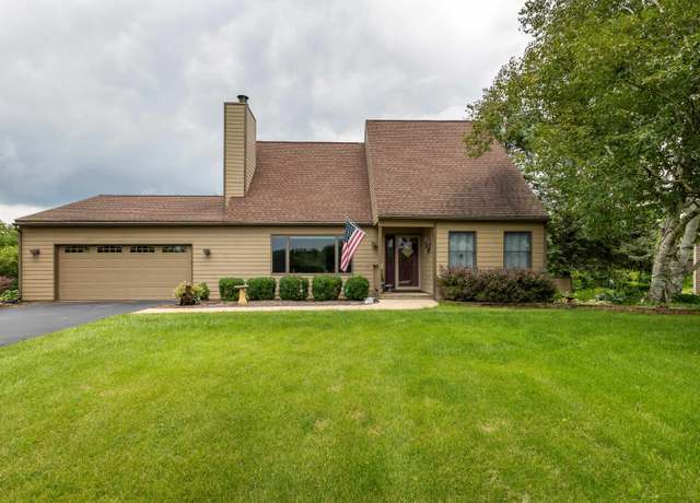 Property at 13 Tanager Ln, Galena, IL 61036, 3 beds, 2 baths