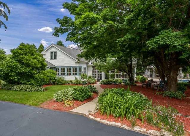 Property at 14350 Trask Bridge Rd, Durand, IL 61024, 4 beds, 3 baths
