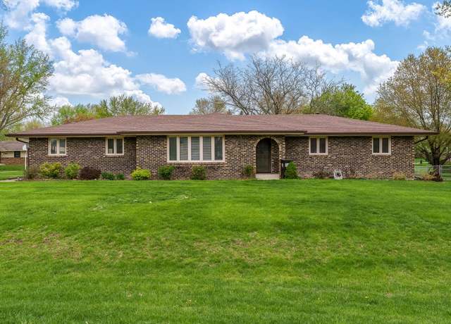 Property at 3388 Cavendish Ct, Rockford, IL 61109, 3 beds, 2 baths